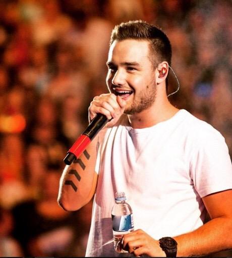 instylesnavy's tweet photo. People that personally knows Liam always describes him as the kindest person in this world. #RespectLiam http://t.co/TlCzQPb2Sk
