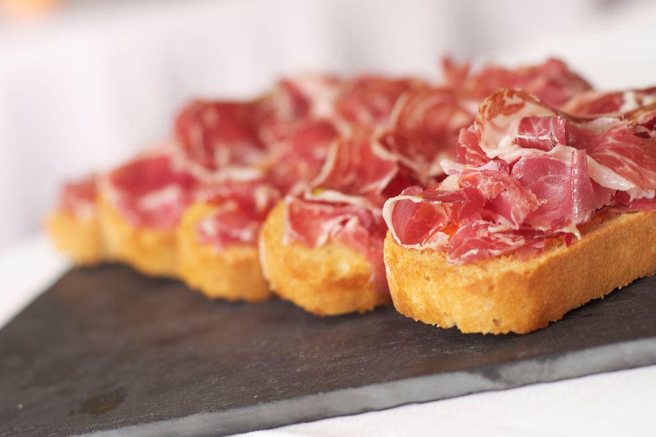 Hotel_Torres's tweet photo. Vive experiencias gastronómicas en Hotel Torres durante todo el año!! http://t.co/4VTC6HXOVQ