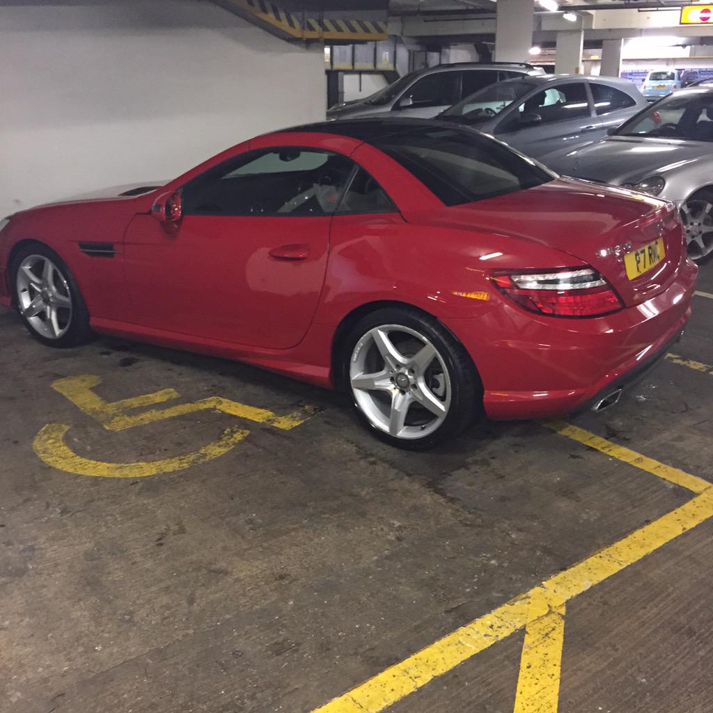 KimptonFarmGirl's tweet photo. Paid Β£25 for a valet for them to park my car across 2 Disabled parking bays!! #fuming #stchristopherplace #stalbans http://t.co/lOgsdsfszN