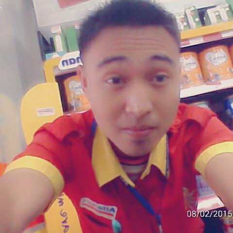 akang_njum's tweet photo. Lagii kerjja tdii.. Tpi ttep ng HT a @DA2_Irwan  hhaaa

#AdaIrwanDiDt3rong http://t.co/rSnp0GoDMJ