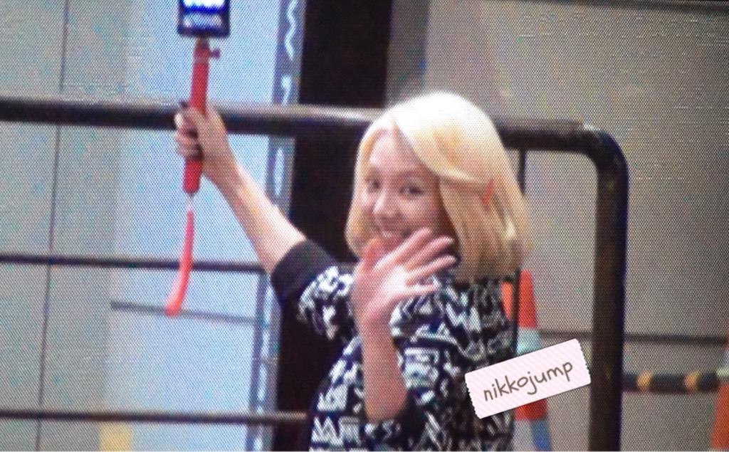 [PIC][04-08-2015]HyoYeon tham dự buổi ra mắt "2015 SMTOWN SCREEN SHOW in SEOUL" tại SMTown Coex Artium vào hôm nay CLjv3umUAAA8cL4