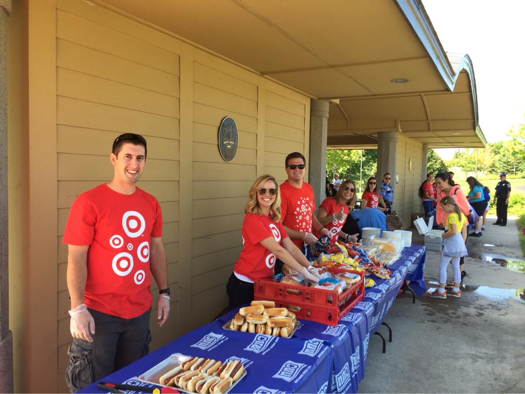 BrasethJason's tweet photo. Way to go T2193 Team!  Awesome NNO event!  @Adam_Reiter @ButrynMatt http://t.co/S8piSKcyaz