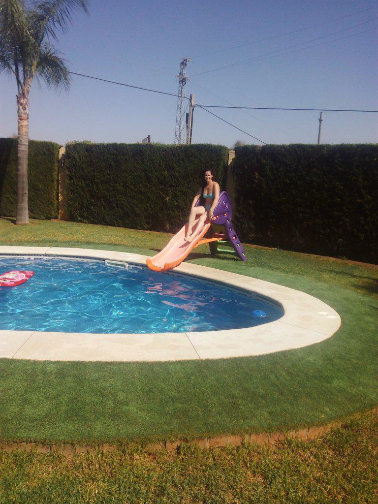 Paty_83DH's tweet photo. Antes y después... jajaja🏊 #Piscineando #LoveSummer ⚓💙 http://t.co/gBzuqicqgh