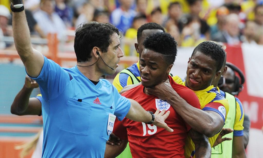 Happy 30th Birthday Antonio Valencia! Warrior!   