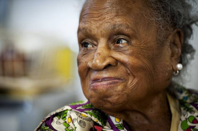 MeredithFrost's tweet photo. At 110, Agnes Fenton says the secret to long life is drinking 3 Miller High Lifes a day. http://t.co/P1zdZSlzP1 http://t.co/etWRga6rmF