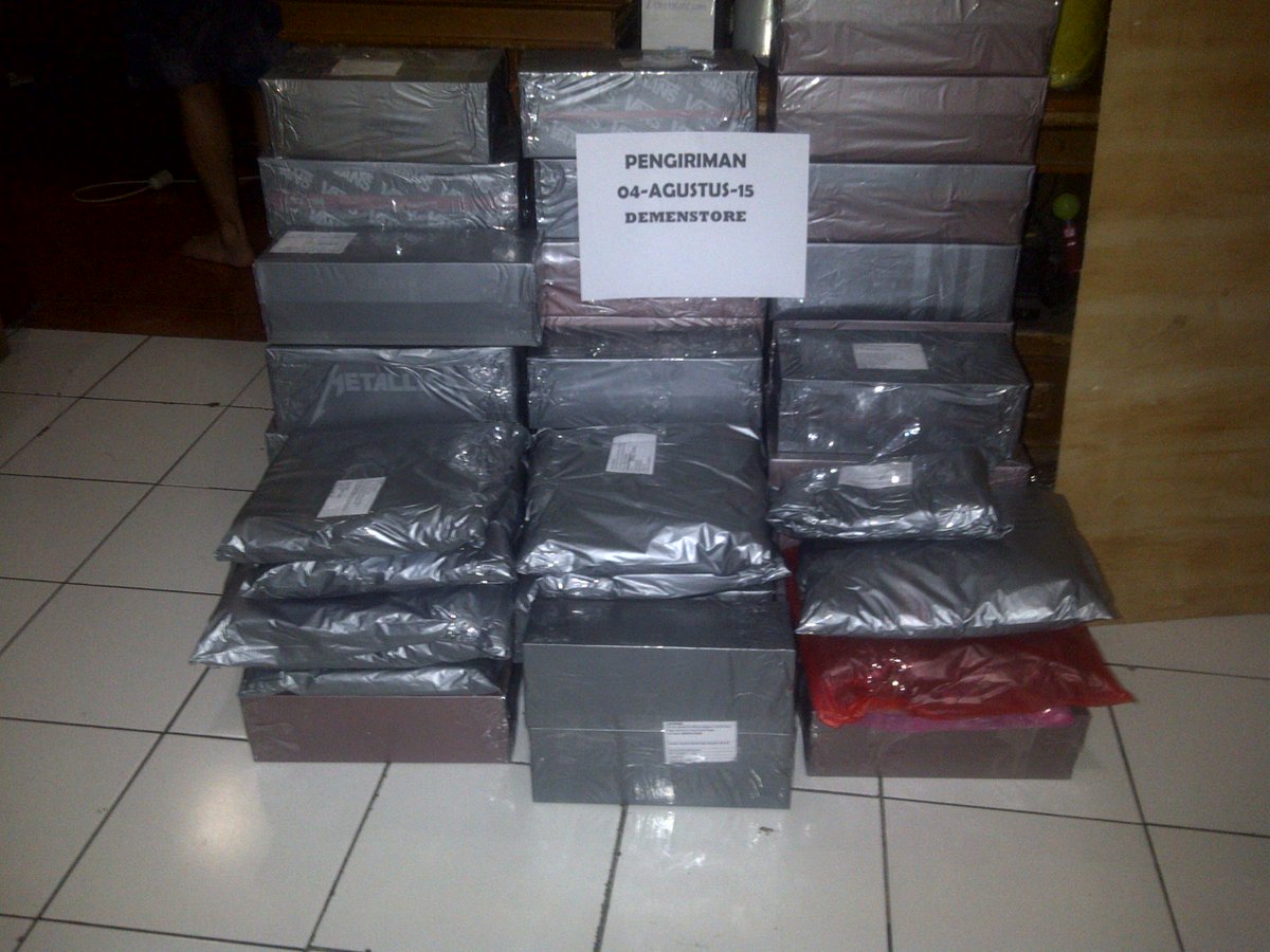 PusatGrosirID's tweet photo. Thanx for order today :)
di tunggu orderan berikut nya :D http://t.co/CMZ1Ep2fJF