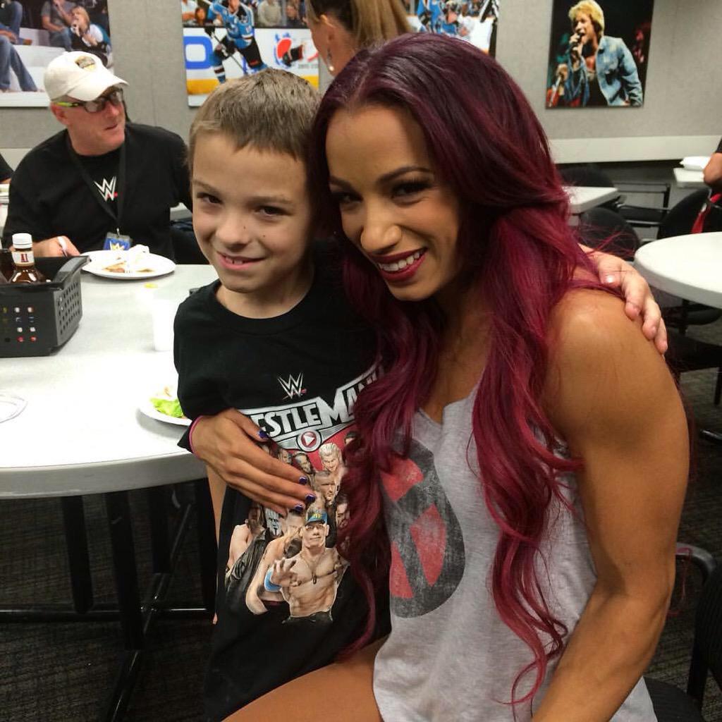 MercedesVarnado's tweet photo. With @WWE newest superstar Drax Shadow! 🌟 http://t.co/sawFU6oEdt