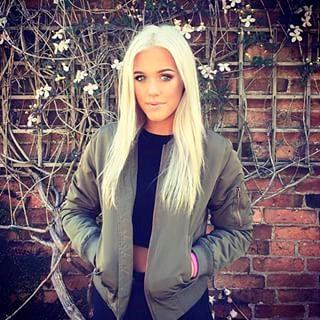 Happy 17th Birthday Lottie Tomlinson. Wishing you alla the best. xx -J

P.S. We are at the same age omg. 
