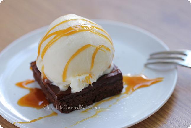 ChefVaughn518's tweet photo. Warm Brownie & ice cream drizzled w/caramel! #yeahTHATgreenville #eatlocalGVL #lovelocalupstate #visitgreenvillesc http://t.co/tTYrFPSFPy