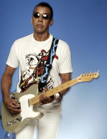 AlugoRJ's tweet photo. Veja a lista dos melhores shows que vão rolar no Rio http://t.co/tST4CUdmda http://t.co/p2PvanJJmT