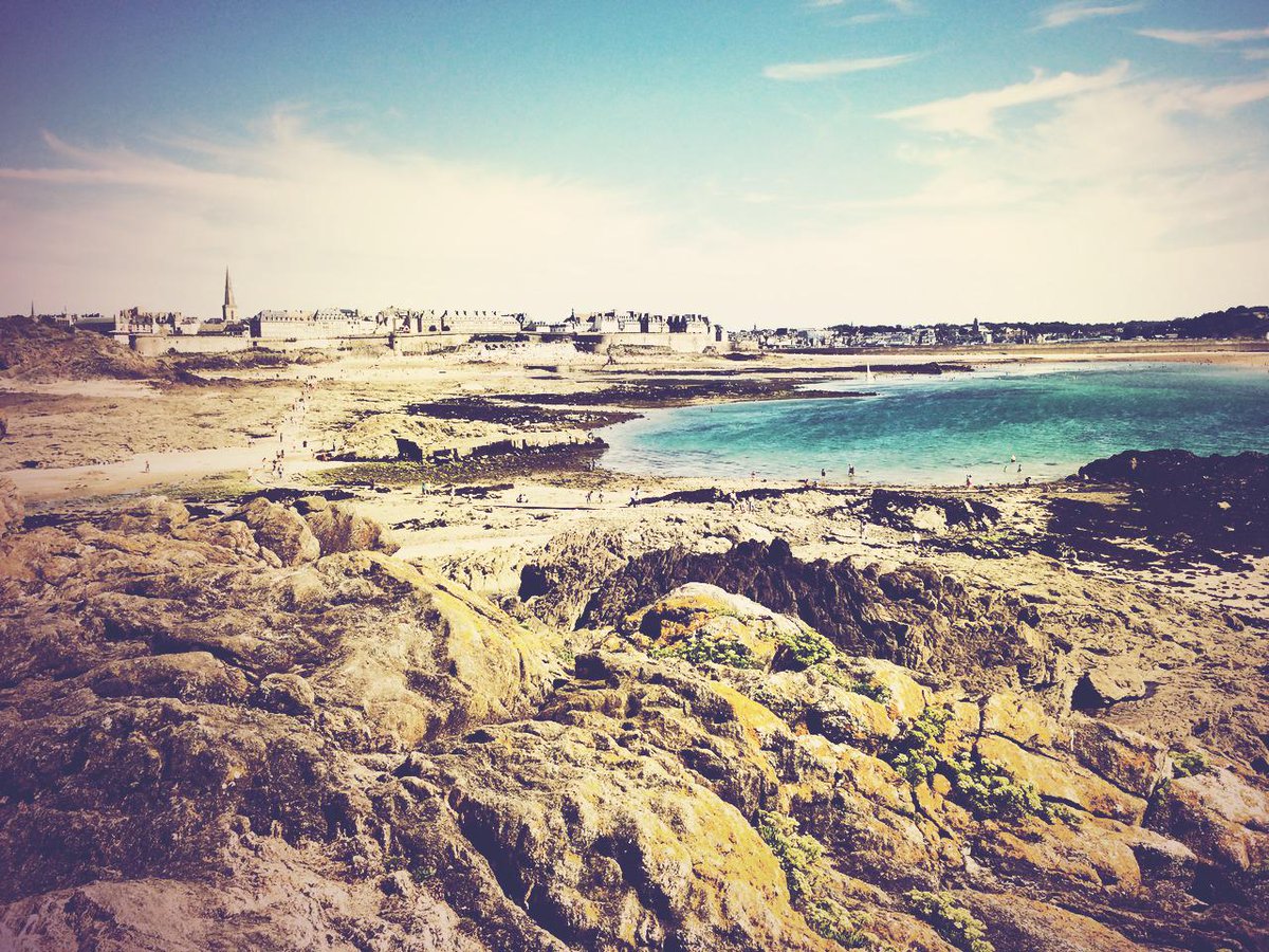 Biutag's tweet photo. #Biutag était à #SaintMalo, pour profiter des bienfaits de la flore marine sur la peau ! #Bretagne #airmarin http://t.co/CX1CQjeoYO