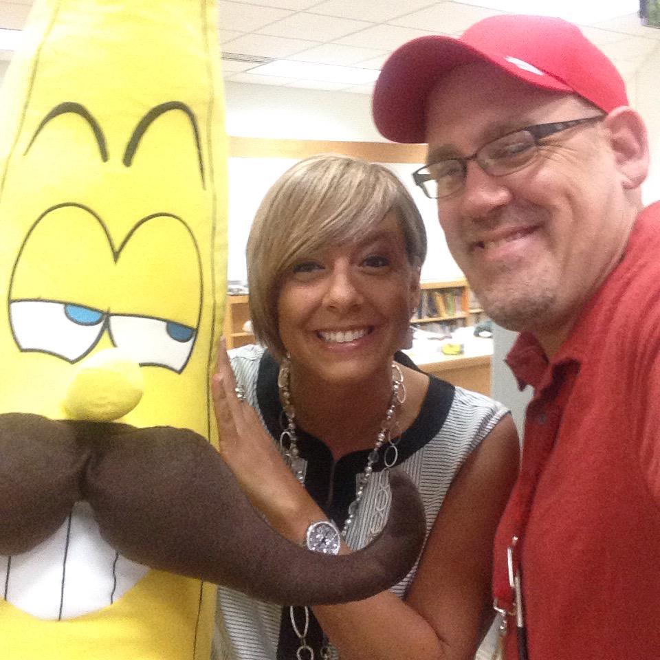 MrSappGMS's tweet photo. Back to school. With a banana!😂 http://t.co/ZGPaTSJlji