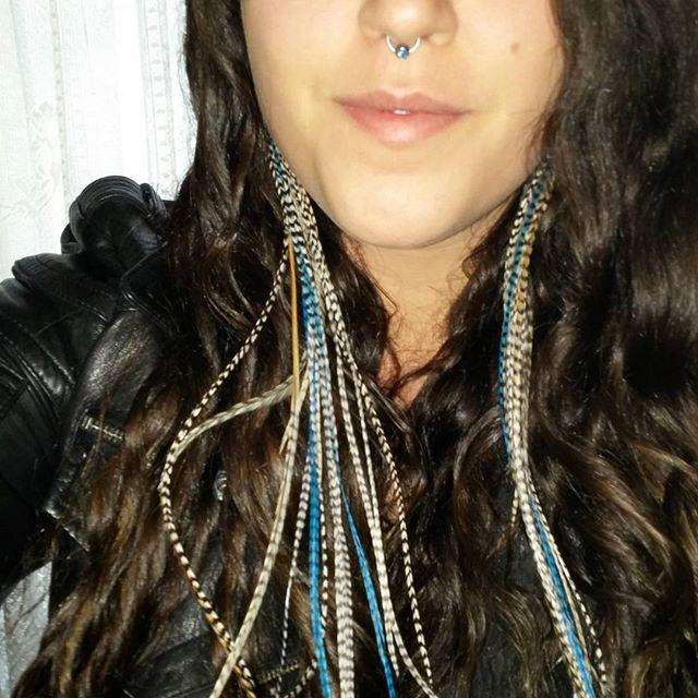 JacqelAndHide's tweet photo. Why smize when you can accessorize! 🎀👑👠👒💎 #handmade #feather #jewellery http://t.co/N3zvYd80RO