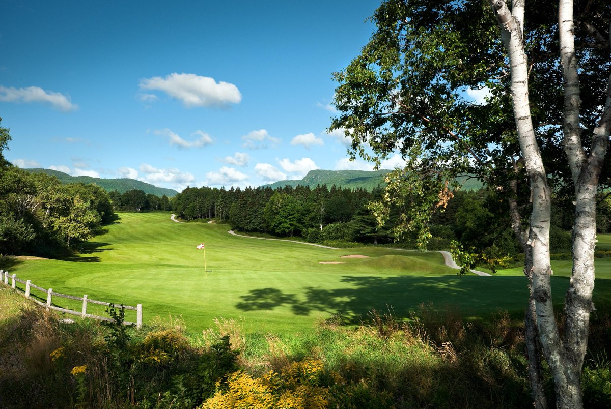 HighlandsGolfCB's tweet photo. It's a fantastic day here at the golf course, stop by and play a few rounds while the sun is out! http://t.co/0T34y1VRWM