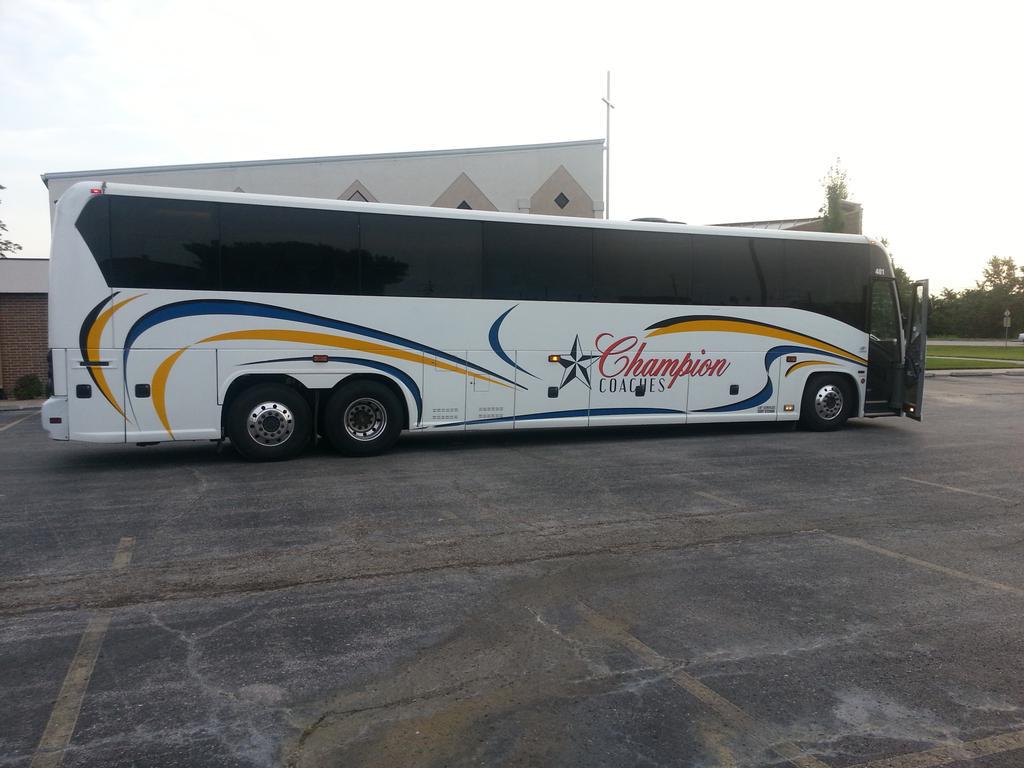 kelli_jo_ehlen's tweet photo. There they go! #Regionals
#TeamFike🌟⚾
It says CHAMPION for a reason! http://t.co/w0dr5Wfxta