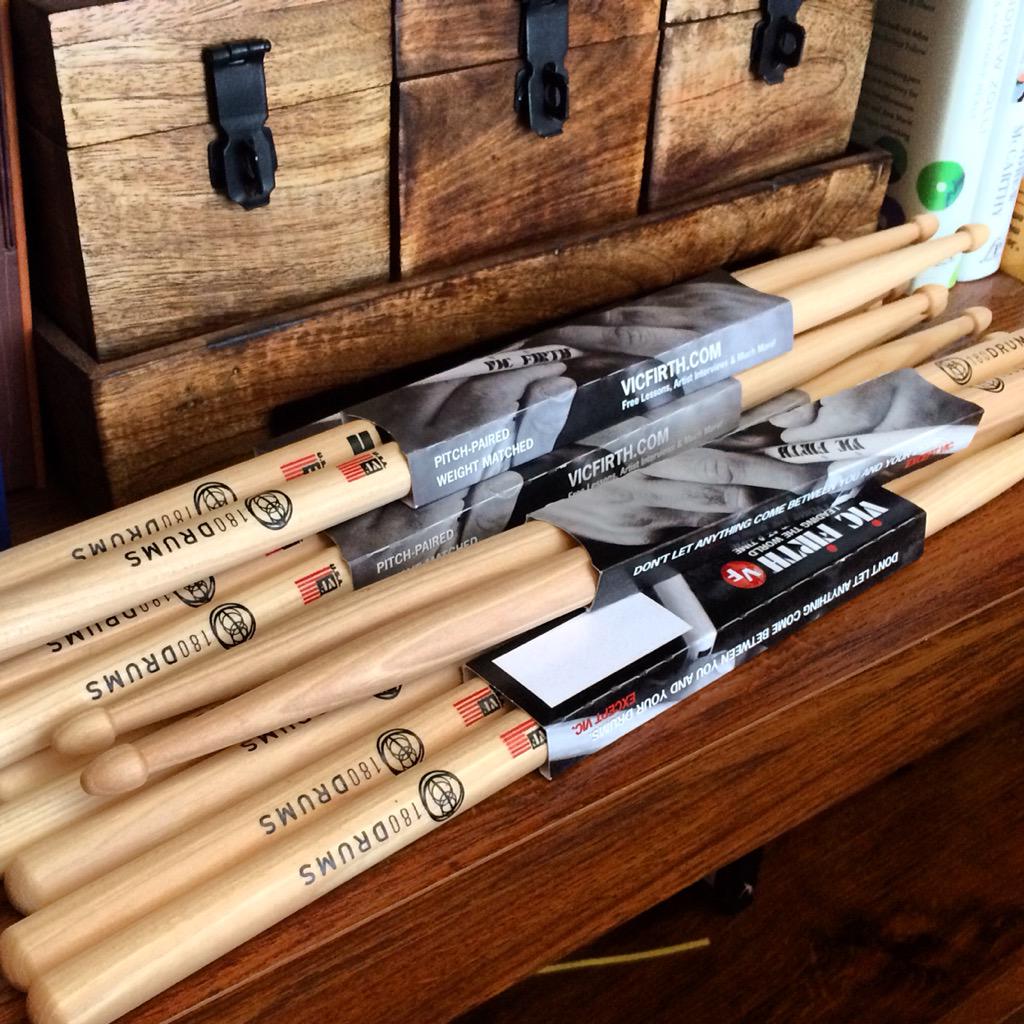 180drums's tweet photo. ⭕// Thanks @vicfirth for sharing "Paradiddle Stop". At #180Drums we #pickvic http://t.co/SSzz27XJAS #VicFirth http://t.co/bAUg24bHf1
