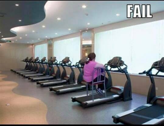 zappinternet's tweet photo. Operación bikini vs nada http://t.co/rnZe5I8zXg
