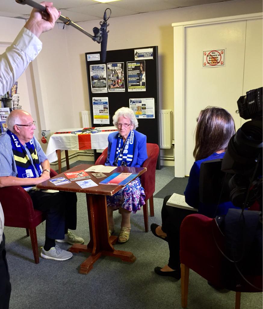 Official_BRFC's tweet photo. 92 LIVE: 100 year old supporter Kitty Thorne prepares to be part of @SkySportsNewsHQ's #92Live http://t.co/zxoWrZk3ik