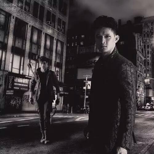 TMI_TID_Spain's tweet photo. RT IF YOU LOVE MALEC *-* http://t.co/yu9MU9279C