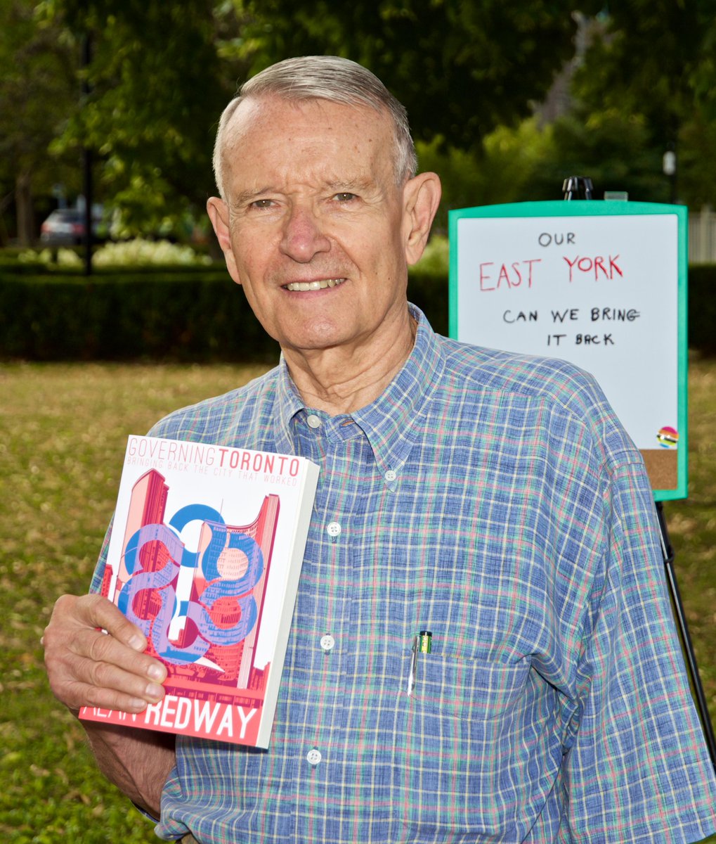 EYFarmersMarket's tweet photo. Alan Redway is signing his book at today’s East York Farmers’ Market. @alanredway #EastYork #govto http://t.co/n1iiyBWjVQ