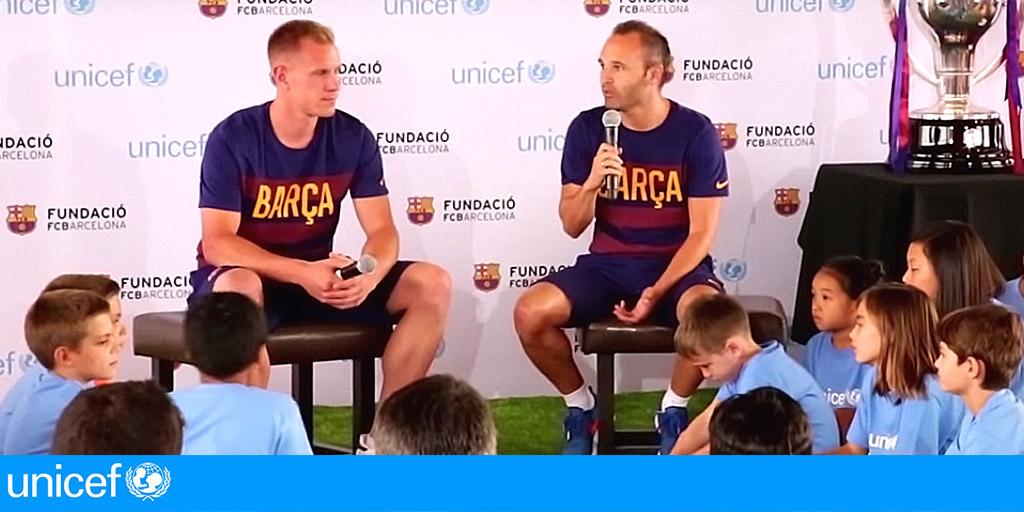 splitmusic_'s tweet photo. Inspiring new video from @UNICEF &amp; @FCBarcelona legend Andres #Iniesta (music by @RichardPryn) http://t.co/9hXElqwpGk http://t.co/3m5Em42BC0