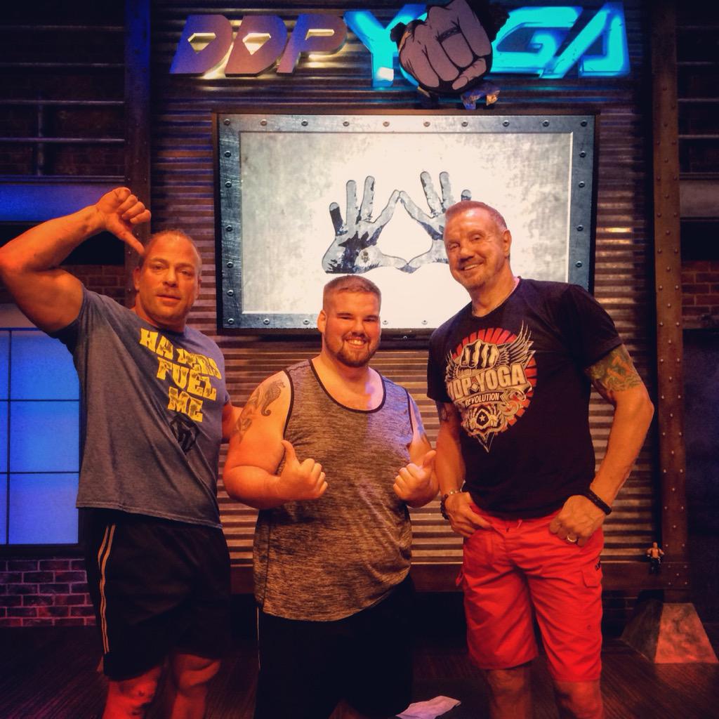 Day 2 of Killing a @DDPYoga workout with @RealDDP and @TherealRVD at #DDPYPC
