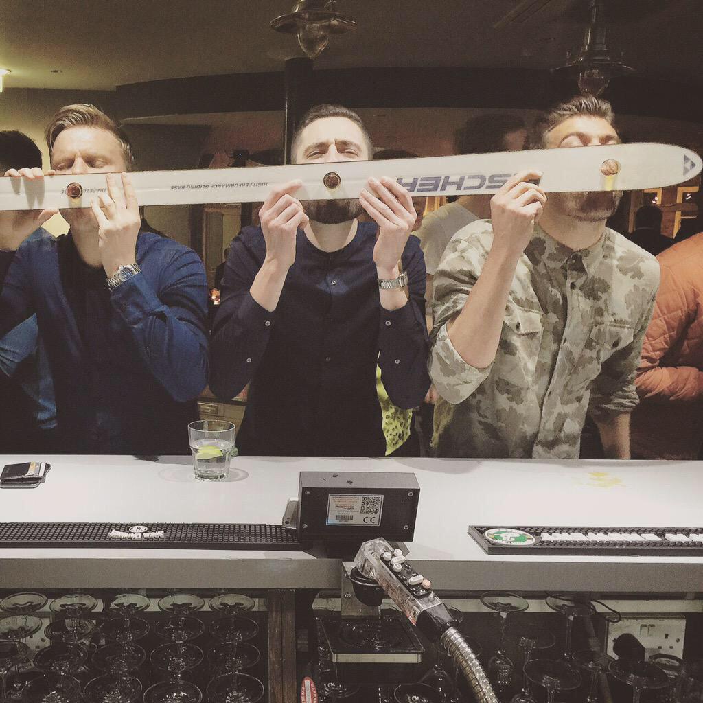 apartment_bar's tweet photo. #ShotSki 🎿 http://t.co/fHnSfteE4j