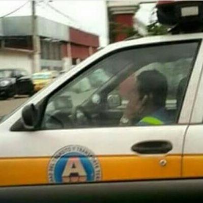 02Mundi24's tweet photo. @AlvaroAlvaradoC  que barvaridad clase de ejemplo.. AT.. http://t.co/DcYZ65rMBm