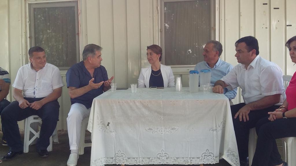 Nesrin_ulema's tweet photo. 264 Yataklı Ödemiş Devlet Hastane'mizin devam eden inşaatında incelemelerde bulunduk. http://t.co/tDYo2vl4jN
