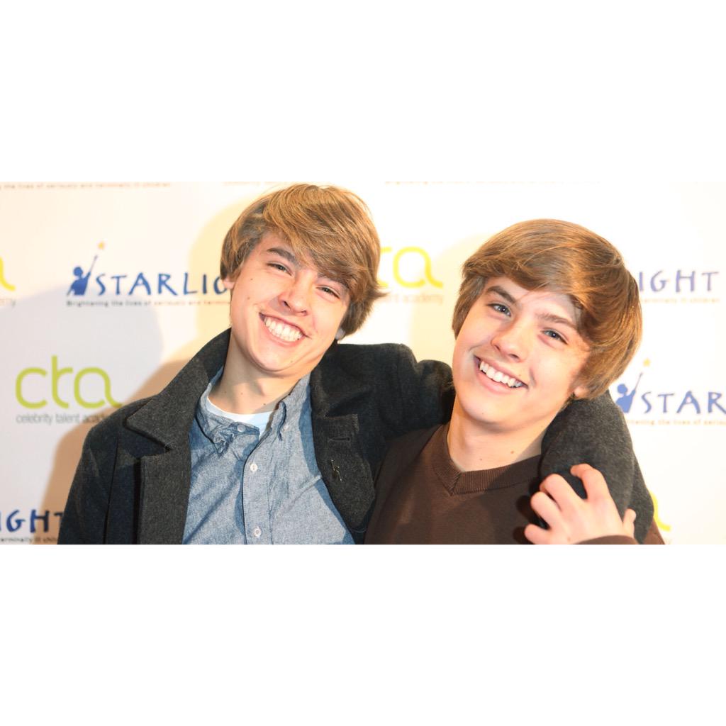 Happy birthday to Dylan and Cole Sprouse! You two made my childhood awesome! Thank you! 
