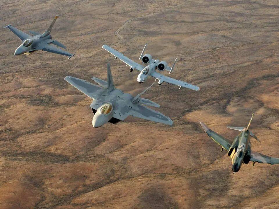 Savaşan Şahin #F16 #FightingFalcon
Tank Katili #A10 #ThunderboltII
Yırtıcı Kuş #F22 #Raptor
Avcı Bombacı #F4 #Phantom