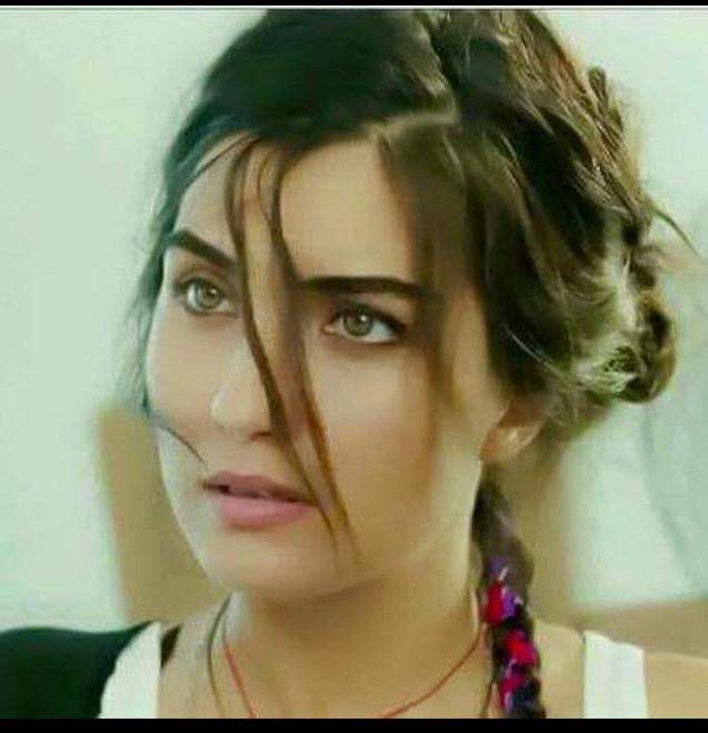 #SeniÖzledikTubaBüyüküstün 
Sen Ekranlarda yoksan her şey yalan her şey yavan..
<a href="/TubaBustun/">Tuba Buyukustun</a> <a href="/Artistanbul1/">Artistanbul</a>