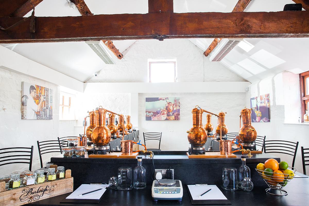 burleighsgin's tweet photo. Tonight we host an evening @45GinSchool with some of our favourite Midlands bloggers! #LetsMakeGin http://t.co/W2l269kVAr