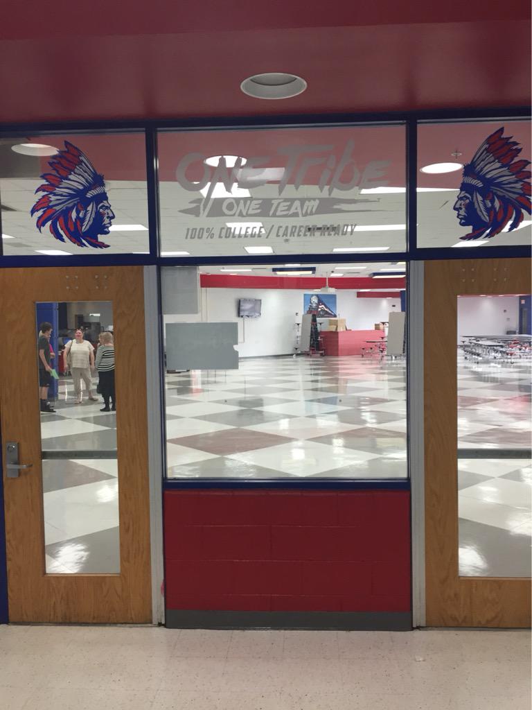 MCHSNews's tweet photo. #onetribeoneteam http://t.co/qbSLjVSL3X