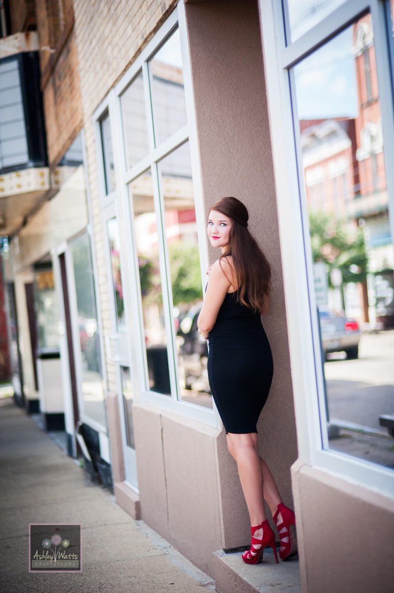 awpphotog's tweet photo. You rocked your senior model session @LexieMcknight ! #seniormodel #jacksonHS http://t.co/U4Ni4t2Qxw