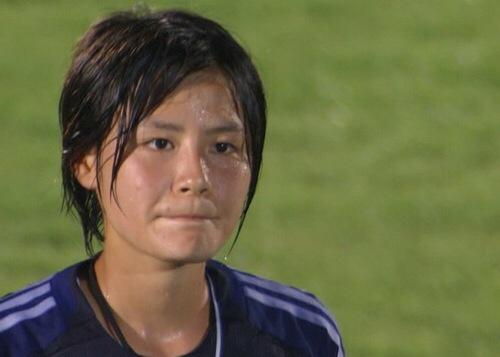 サッカー情報 移行中 なでしこ美人対決 何かと話題の美人という噂の猶本光 川澄奈穂美の対決 可愛いと思う方を選んでね 美人だと思う方を選んでね 猶本はrt 川澄はファボ 頂上決戦 みなさんどちらか選んでね Http T Co