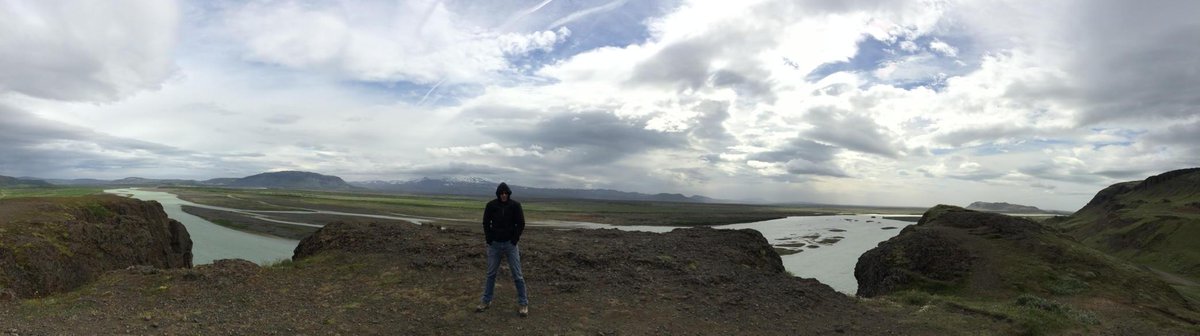 piccarozzi's tweet photo. Lost in Iceland http://t.co/r4LbHG0bv6