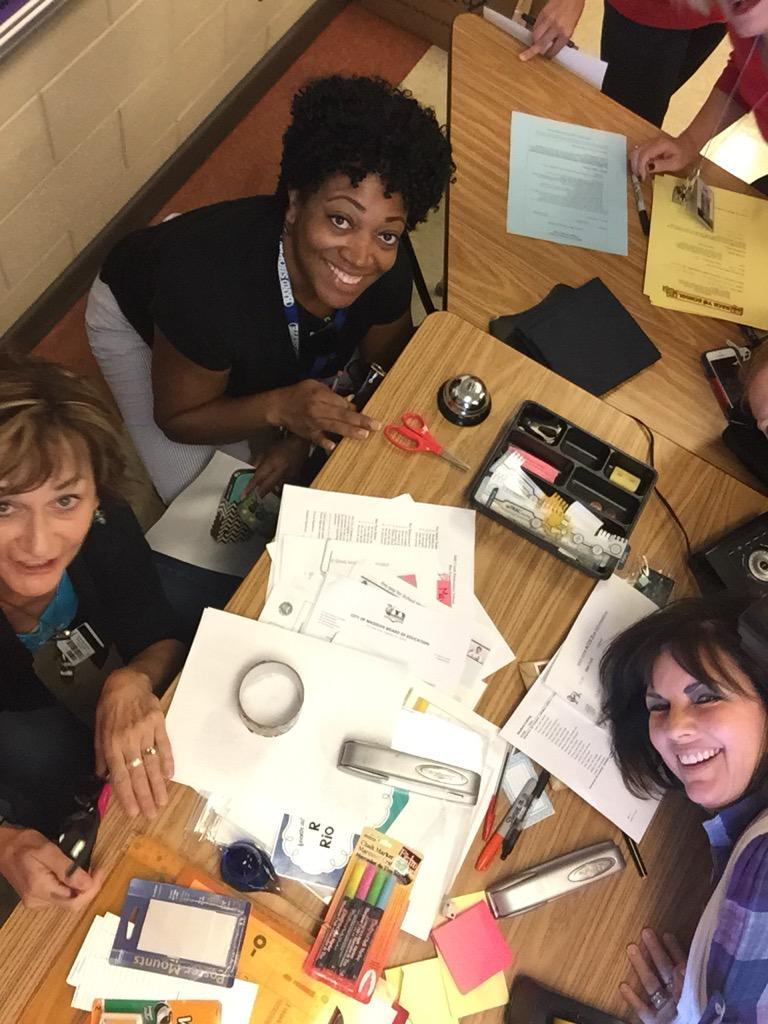 JillTeacher117's tweet photo. #mcesmavs http://t.co/AMnDZpqIso