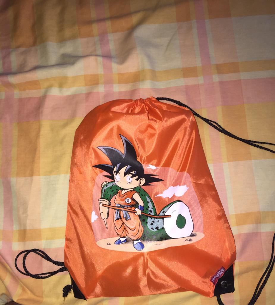 RougeVonKarma's tweet photo. Gracias a @PamplingNews puedo ir a hacer mis recados con la protección de Goku, animaros con #Pampling10k y os toca! http://t.co/dU899ZTdKt