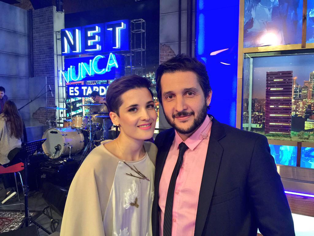 ftorrente's tweet photo. Recuerdos de una Hermosa Noche !!! Cc @NETxFOX @germanpaoloski @belen_amigo @HeliciaBsAs @bettinafrumboli #EstudioH http://t.co/8TKDEBPagk