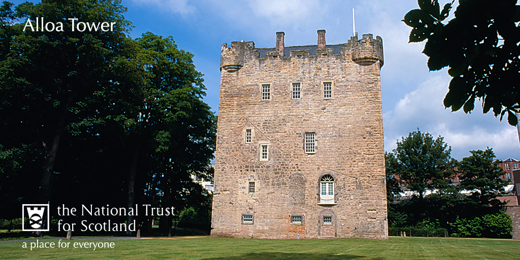 N_T_S's tweet photo. #DidYouKnow? | Built in 1368, #Alloa Tower is the oldest and biggest keep in #Scotland! http://t.co/RLFMKRHxUk http://t.co/Q8q7KS6sZ9