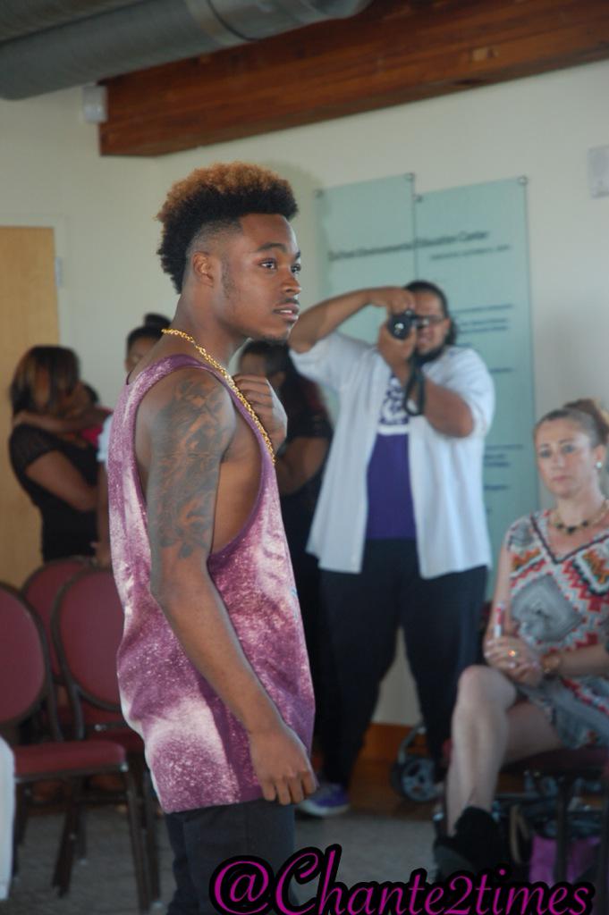 Chante2times's tweet photo. @DelawareFashion #DelawareFashionWeek #Networking #Fashion #Photography #THEMOVEMENTBEGINSHERE💅 http://t.co/DIEDdAZMwW