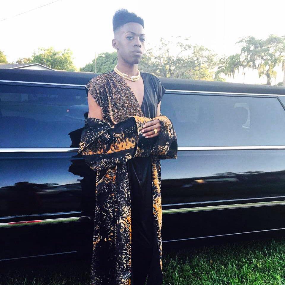 StashHBG's tweet photo. Welp, @Za3 styled this black and gold jumpsuit of ours to absolute perfection for prom. we love it!! http://t.co/ZCDXM4vDSj