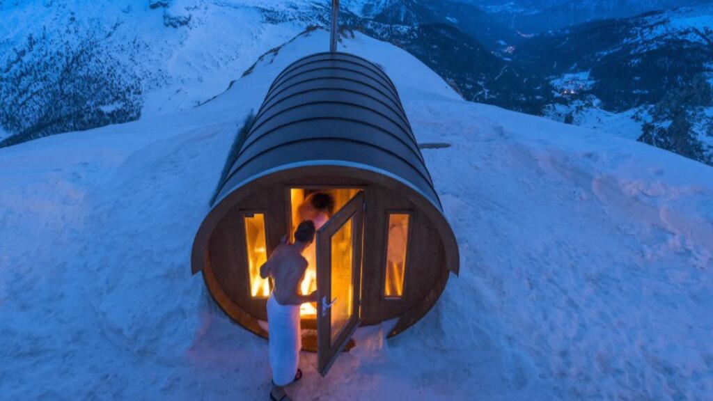 3CatInfo tweet media