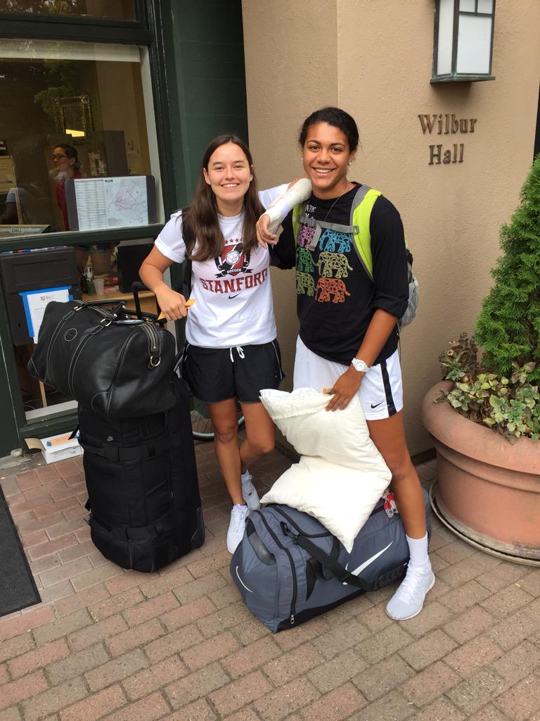 StanfordWSoccer's tweet photo. Alana and Penelope are in town :) #ReportDate http://t.co/IV9mdWhZkm