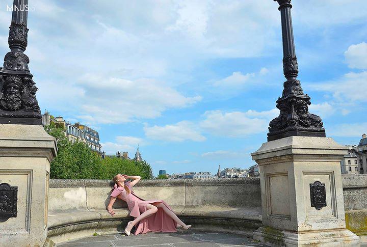 minus10mag's tweet photo. MIDNIGHT MOONLIGHT
A beautiful Couture shot on location Paris
Photography Greg Alexander … http://t.co/KjhQNs5JBN http://t.co/xsIZFXnUiJ