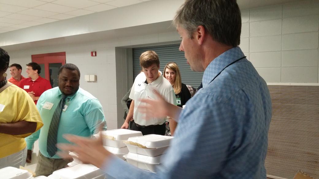 TCSBoardofEd's tweet photo. Service leadership as @TCSArts and other admins serve lunch to our new teachers today. http://t.co/to33X03LKS