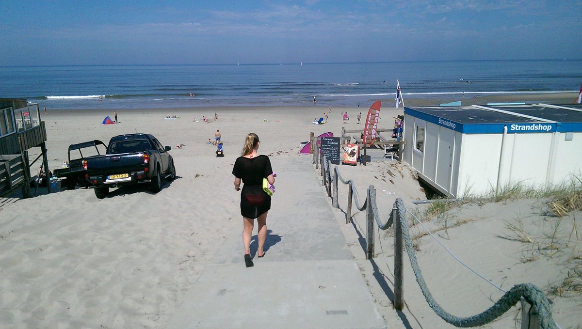 Als de zon even schijnt, zo op het strand! #Hoteltesselhof #Texel #Beach #Strand #vakantie