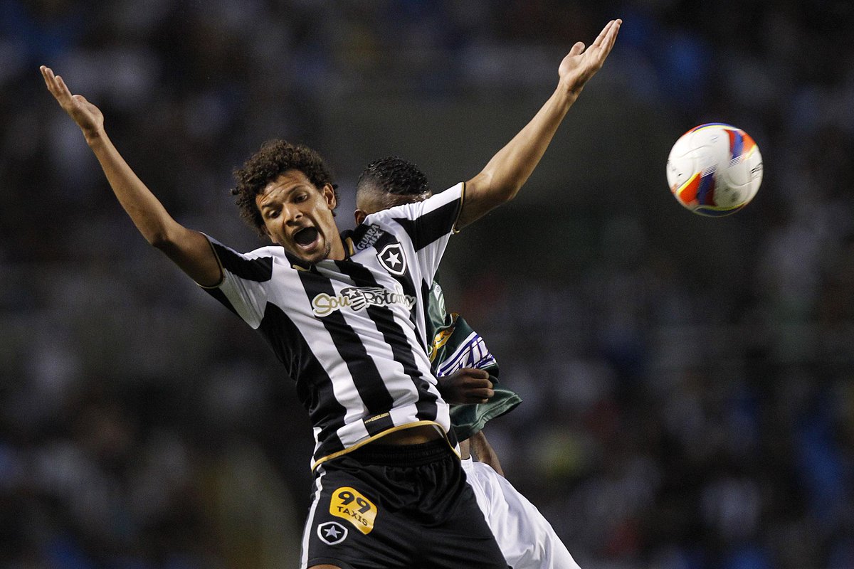 Após 16 rodadas: <a href="/BotafogoOficial/">_Botafogo_</a> é o pior líder da história da série B em pontos corridos  abr.ai/1JKju3S