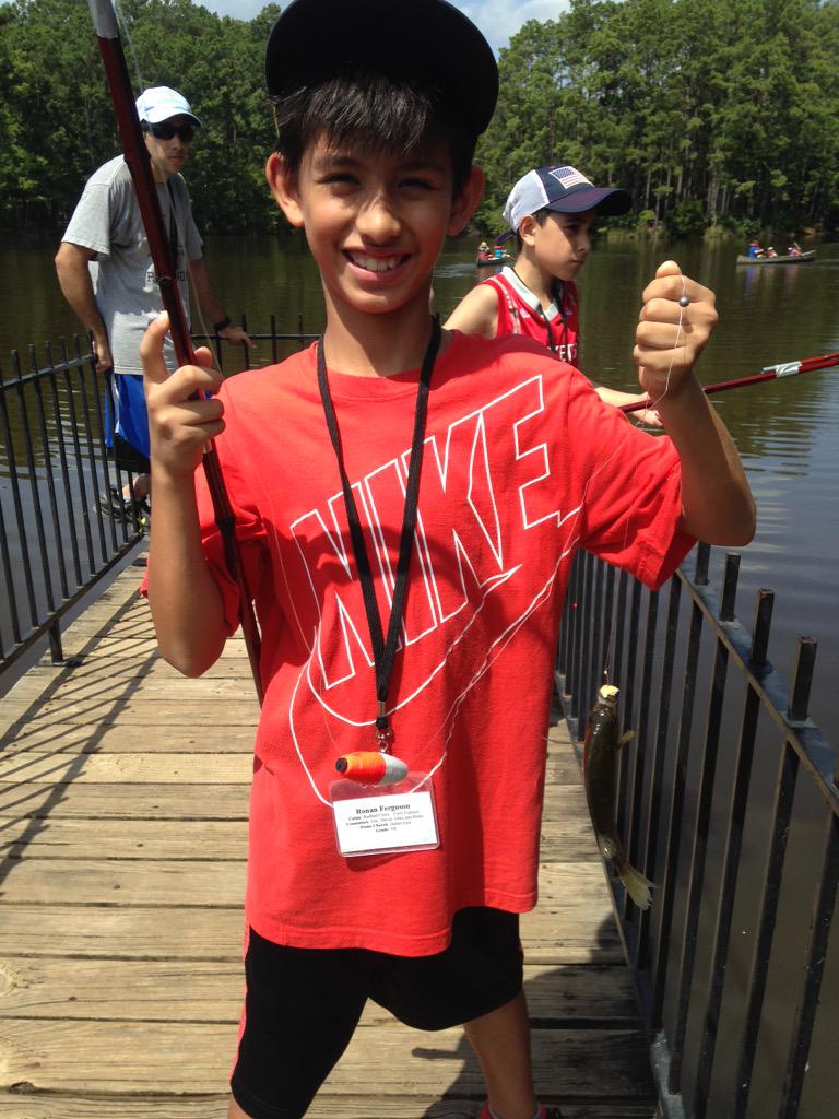 mattjrodgers's tweet photo. @mattjrodgers: Look guys!! @bryceferguson_ caught a fish!! πππ #elementarycamp http://t.co/bzlwQ5mDEU